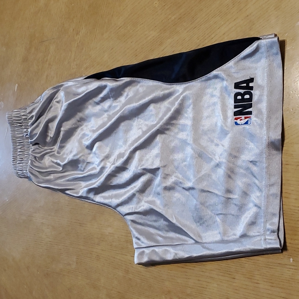 ☆HOST PICK☆ NBA shorts size small silver gray w blue black white side design